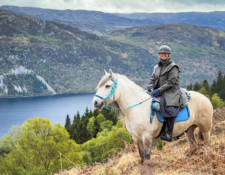 horse riding tour scotland